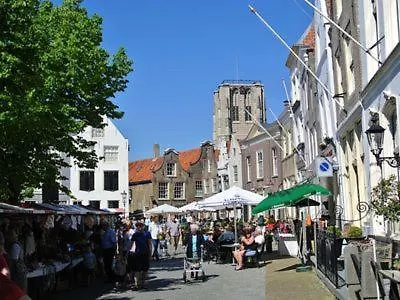 Natuurhuisje Nabij Ouddorp In *